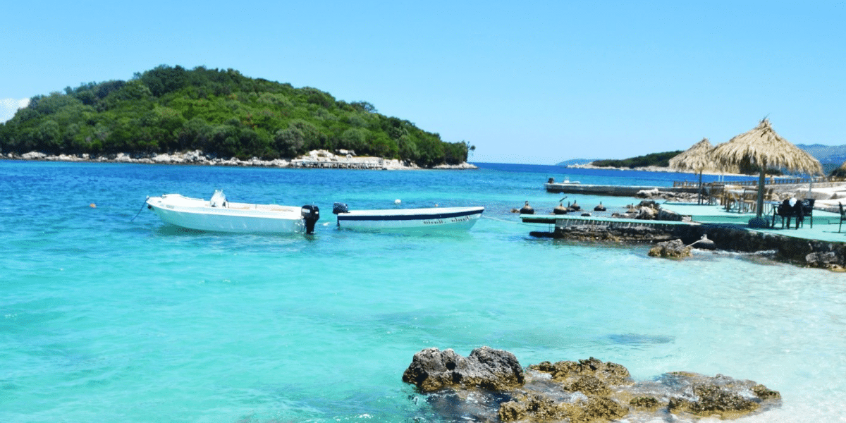 plage secrete ksamil