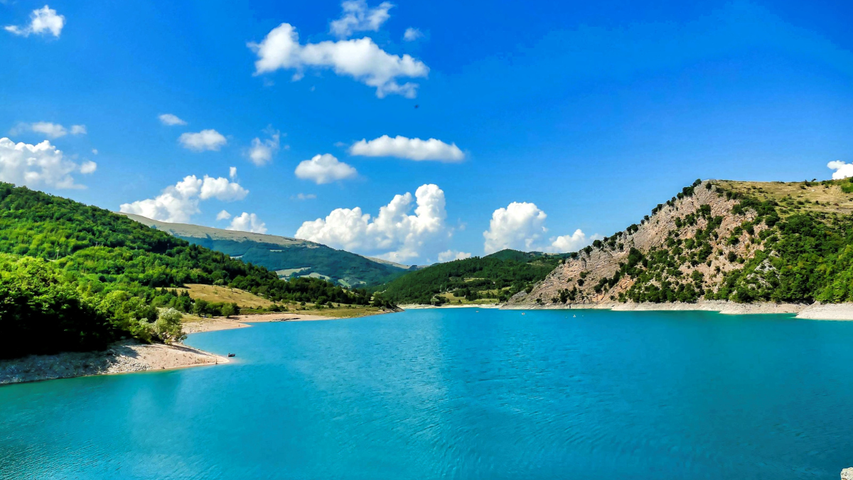 Un lac qui séduit plus qu'Annecy