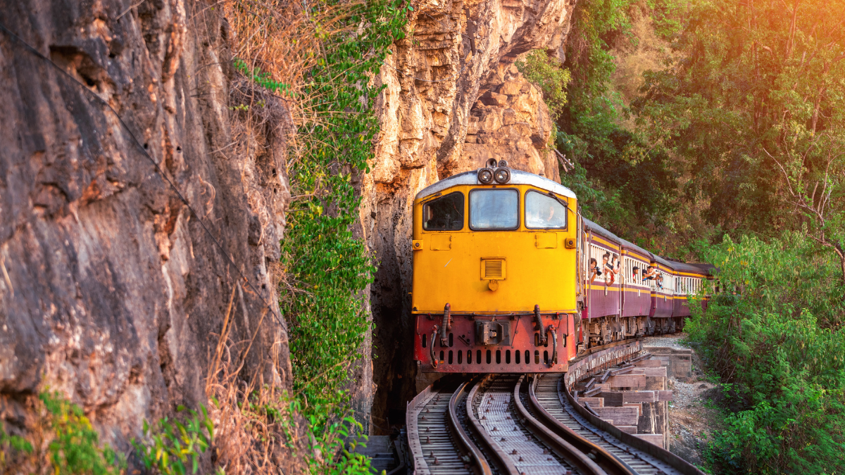 Un train sur le circuit du Rajasthan